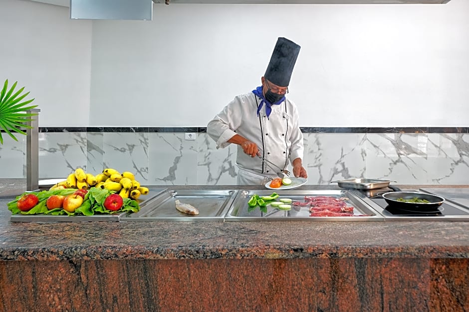 Maspalomas Oasis Club