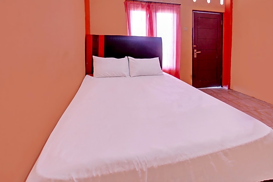 OYO Life 92847 Penginapan Muslim Walker