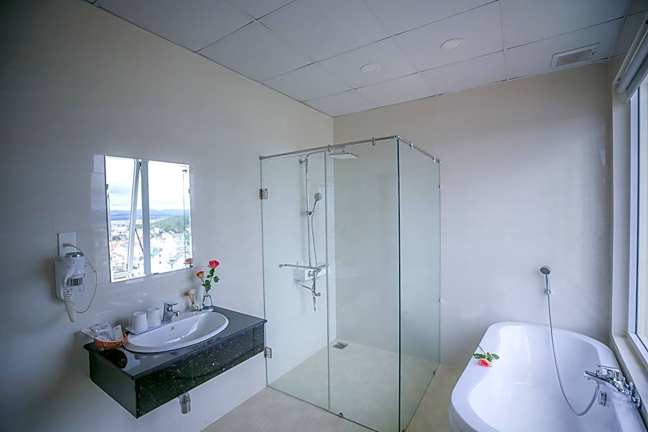Rose Valley Hotel
