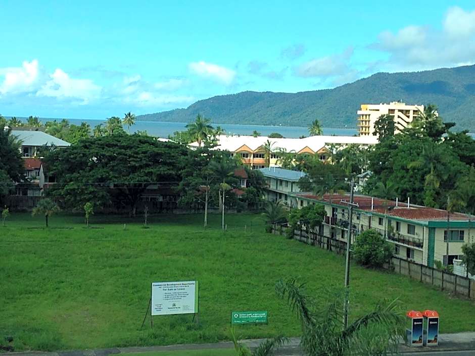 Cairns Sheridan Hotel