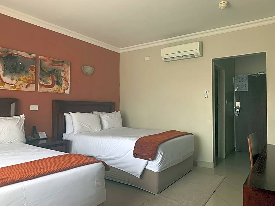 Royal Hotel