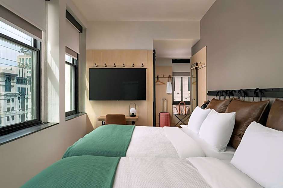 Moxy Columbia Downtown