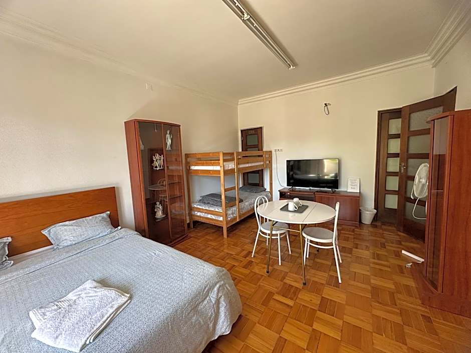 ICOSIUM Hostel