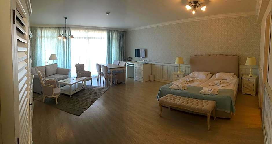 Therma Palace - Balneo SPA, Free parking & Beach