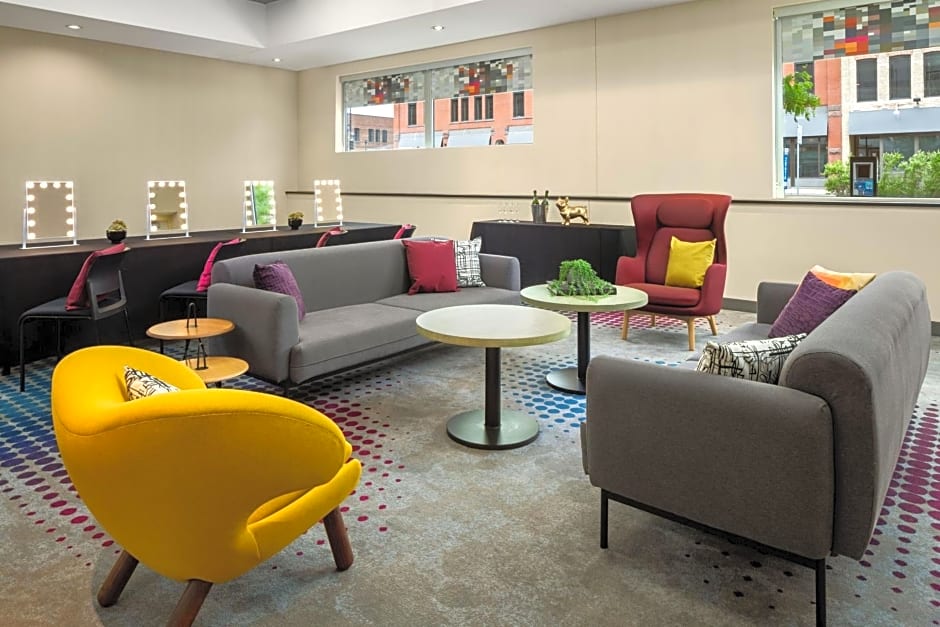 Aloft Minneapolis