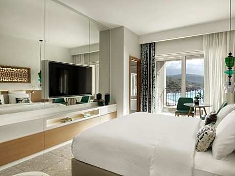 Grand Superior Room