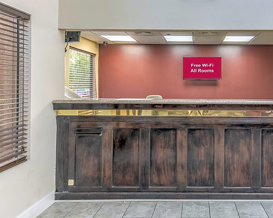 Red Roof Inn & Suites Hinesville - Fort Stewart