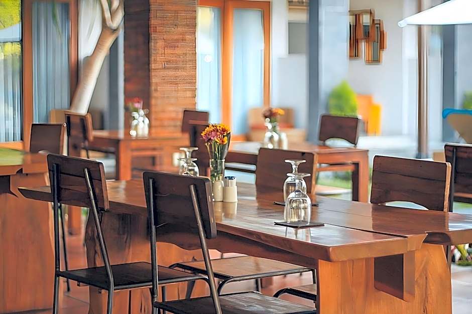 Kubu Cempaka Seminyak Hotel