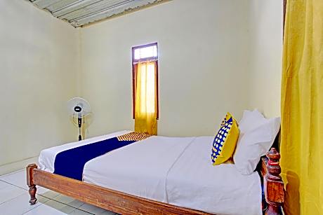 Double Room without Air Conditioning