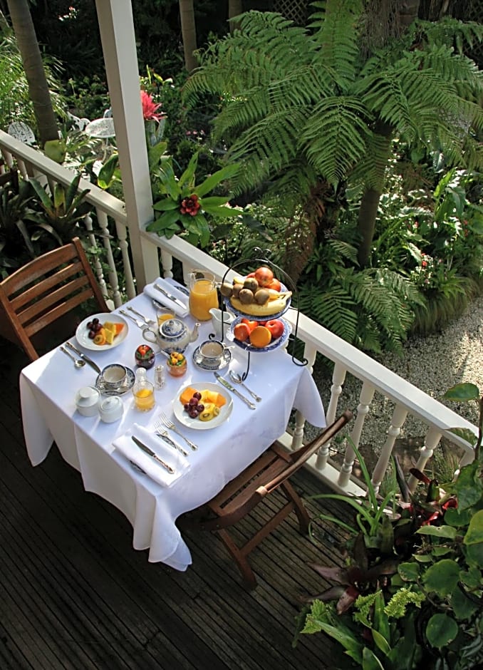 Peace and Plenty Inn