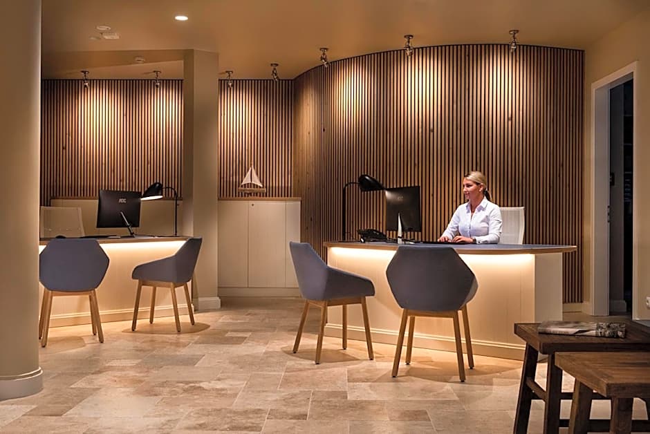 LOEV - VELA Hotels