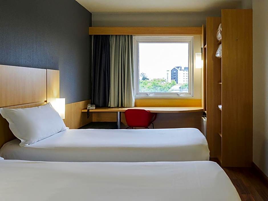 Ibis Curitiba Aeroporto