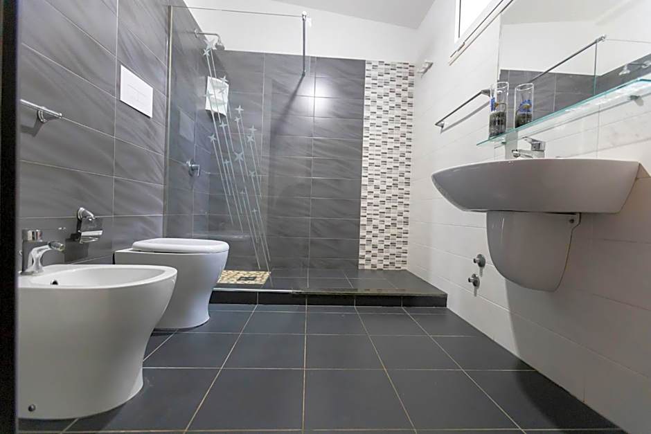 RESIDENCE EMARINE con SERVIZIO SPIAGGIA INCLUSO