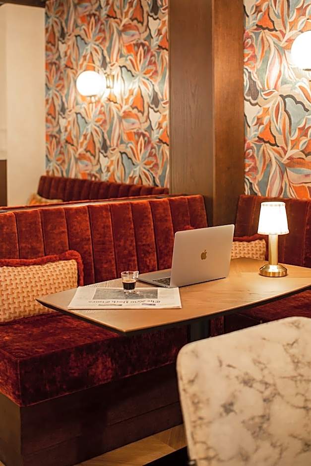 Hotel Des Deux Continents