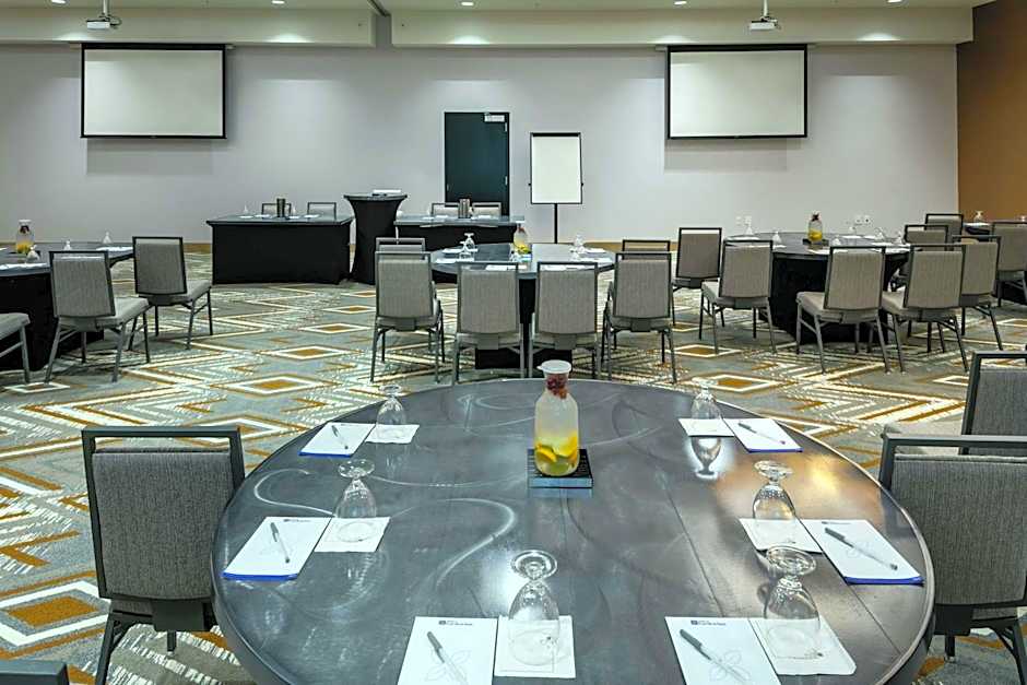 Hilton Garden Inn Seattle/Bellevue Downtown