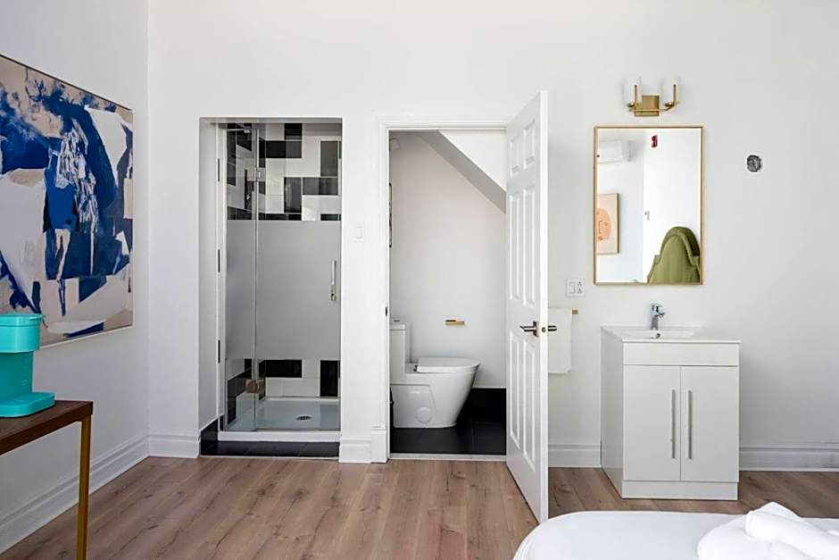 Penfield Suites – Montreal