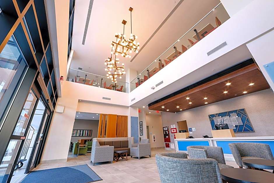 Holiday Inn Express Long Island City E New York By IHG