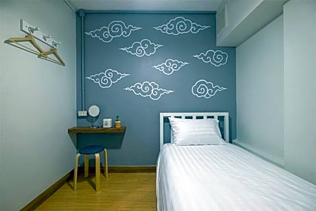 Single Room with Shared Bathroom