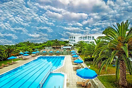 Xenios Port Marina Hotel