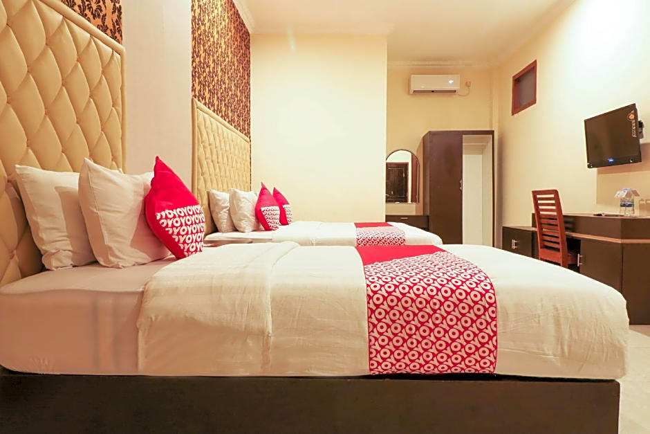 OYO 1117 New Garuda Hotel
