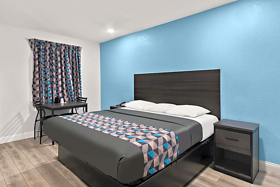 Rodeway Inn Palestine