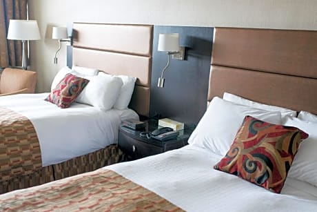 Deluxe Room with Two Double Beds with Harbor View
