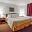 Quality Inn & Suites Des Moines - Merle Hay Road