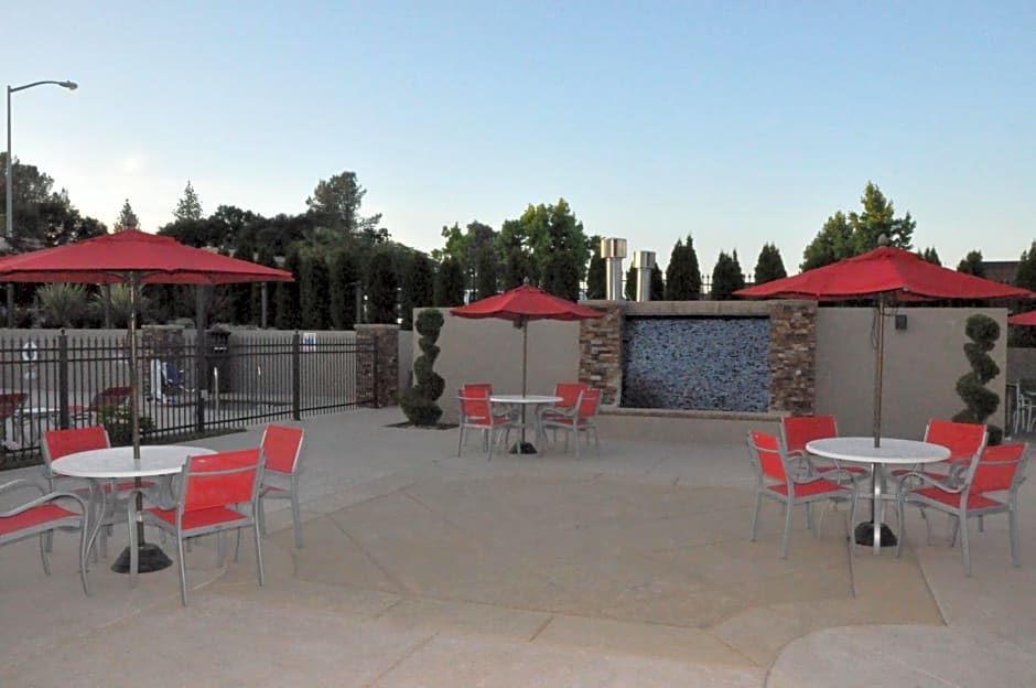Holiday Inn Express Hotel & Suites Jackson By IHG