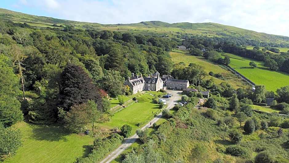 Maes Y Neuadd Country House