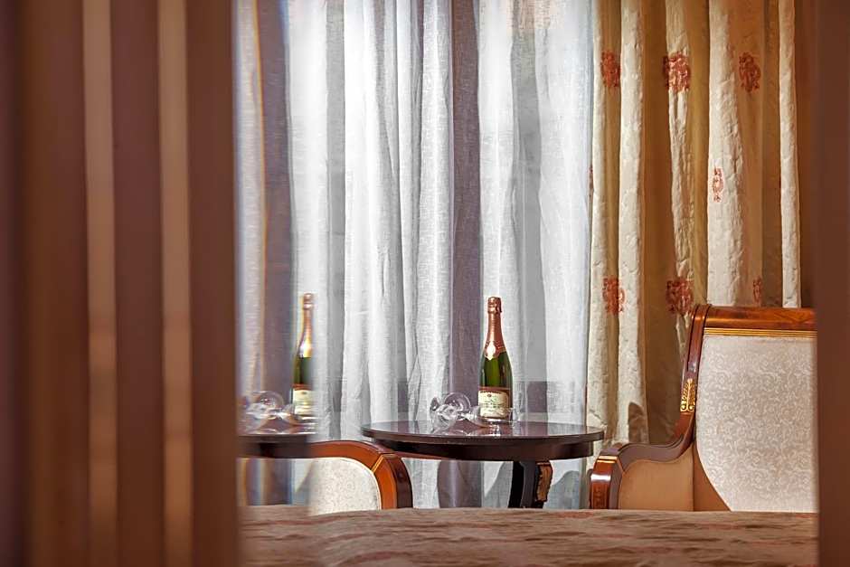 Minerva Premier Hotel