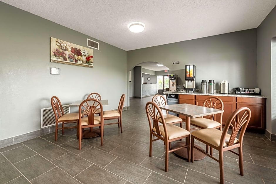 Southern Inn & Suites
