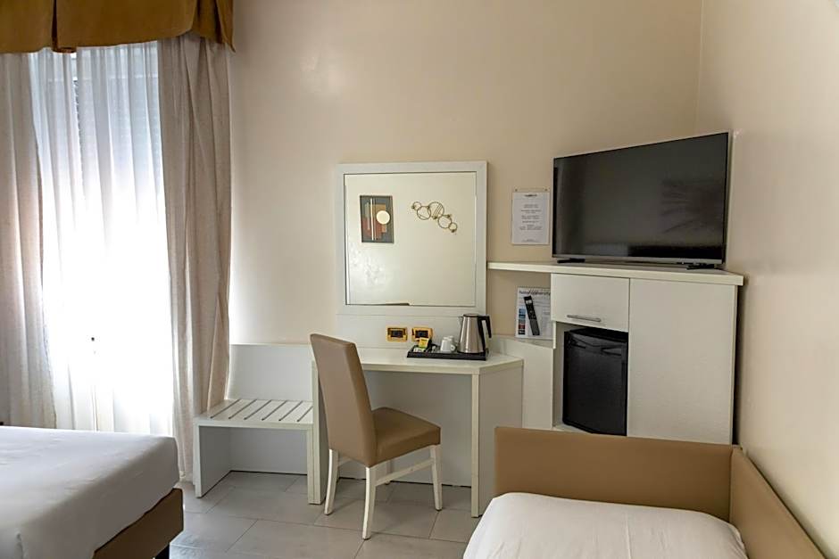 Hotel University