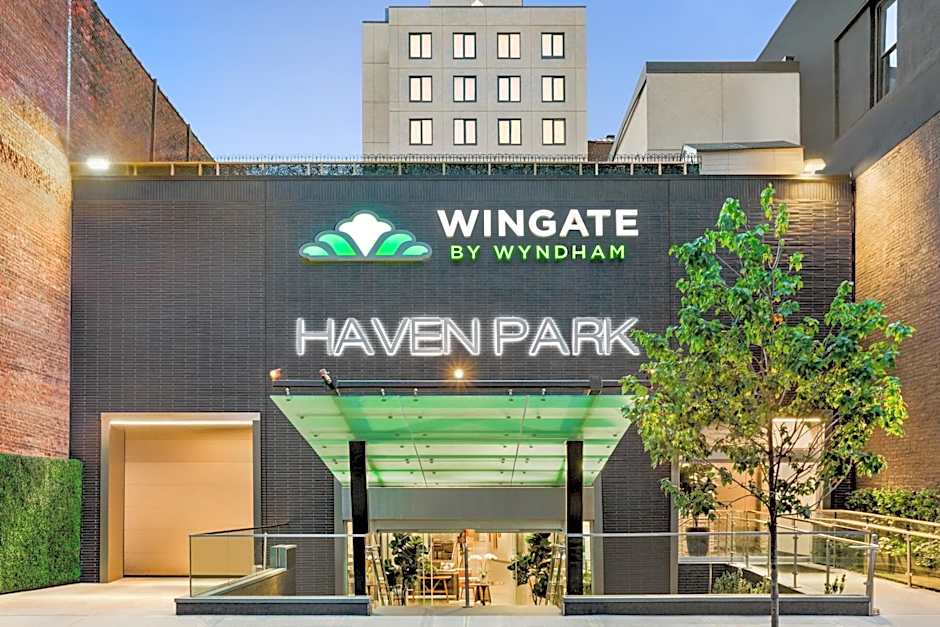 Photo 1 of 50 of Wingate by Wyndham Bronx/Haven Park