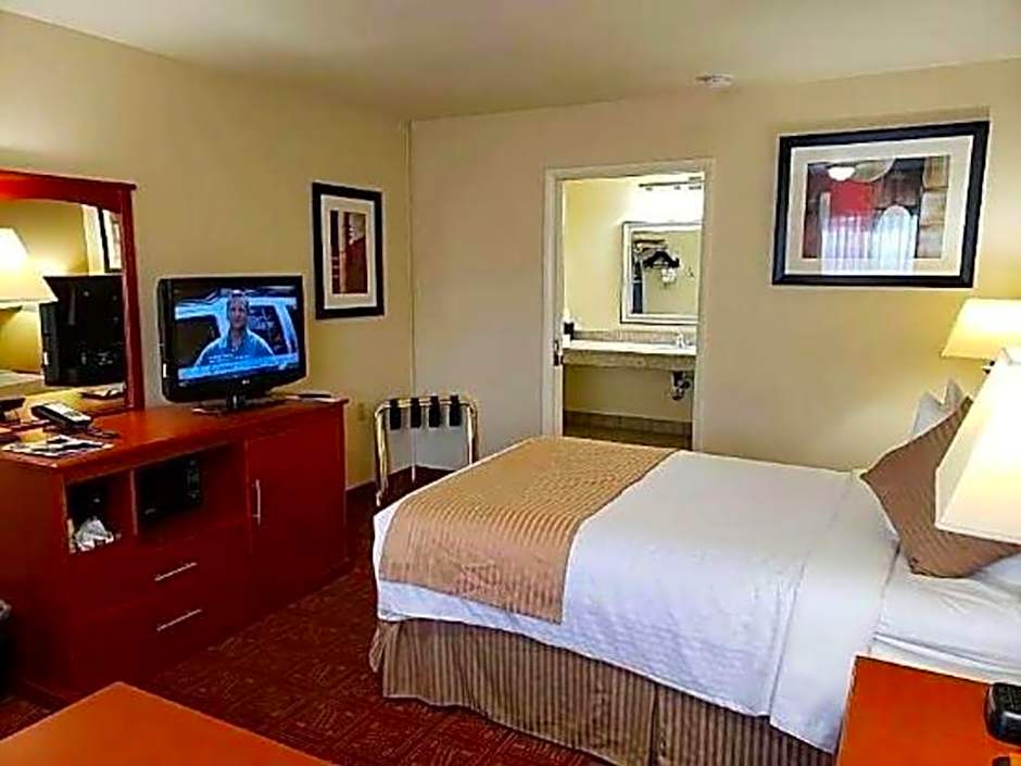 Airport Inn