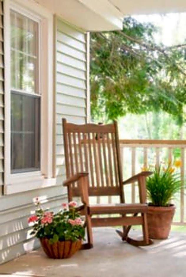 Alpine Haus Bed & Breakfast Inn