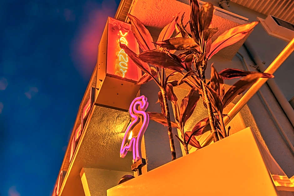 Flamingo Inn