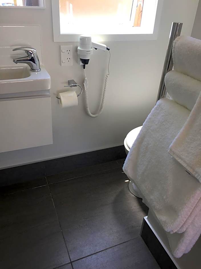 Bucklands Beach Waterfront Motel