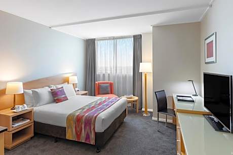 DELUXE STUDIO APARTMENT