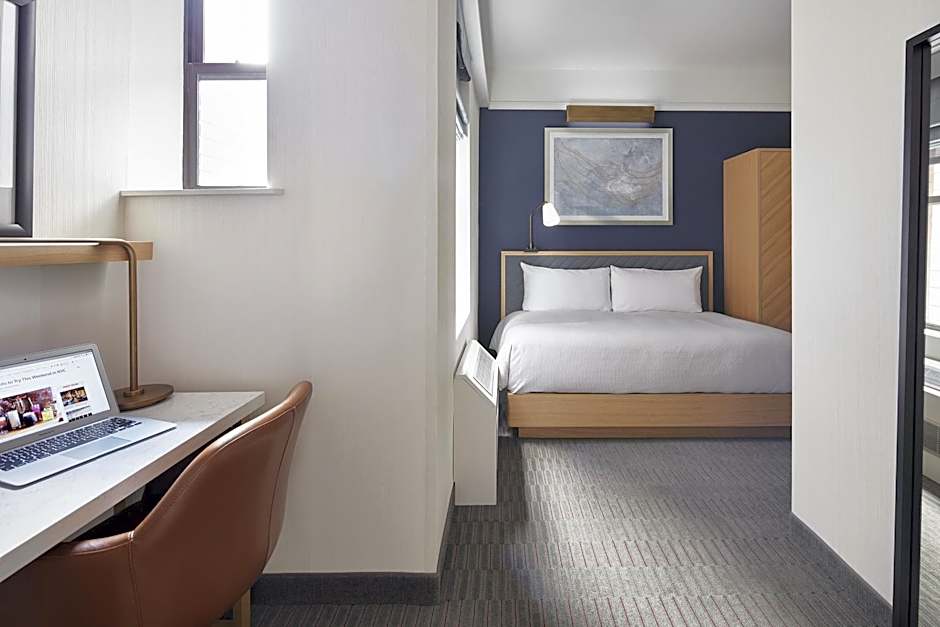 CLUB QUARTERS HOTEL TIMES SQUARE - MIDTOWN