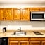 Freer Executive inn and Studios