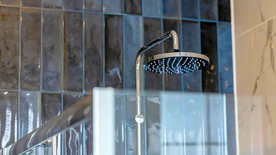 Brisbane House Hotel