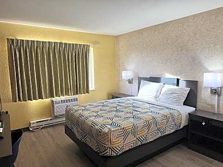 Double Room - Non-Smoking