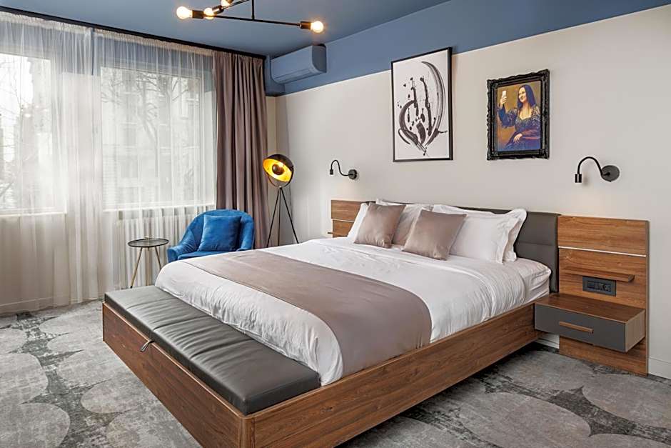 Bucharest Comfort Suites