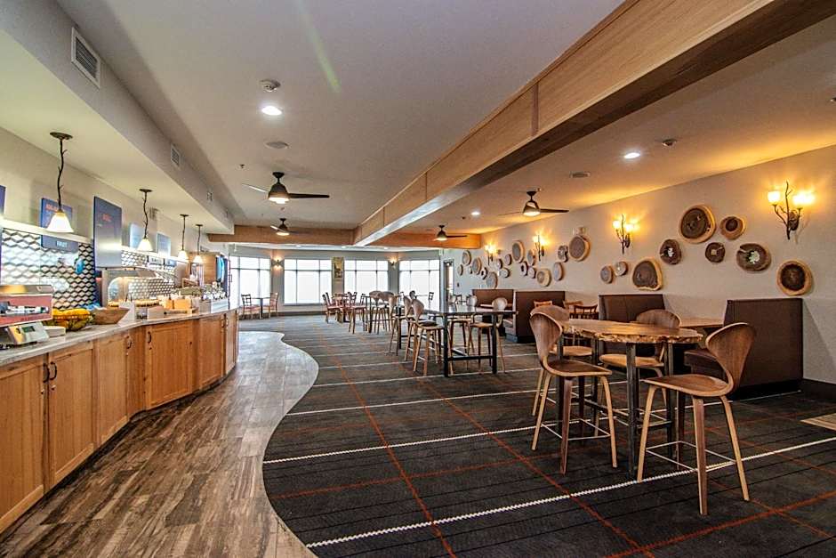 Holiday Inn Express Hotel & Suites Kalispell By IHG