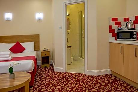 Small Double Room - Non-Smoking