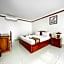 Pursat Riverside Hotel & Spa