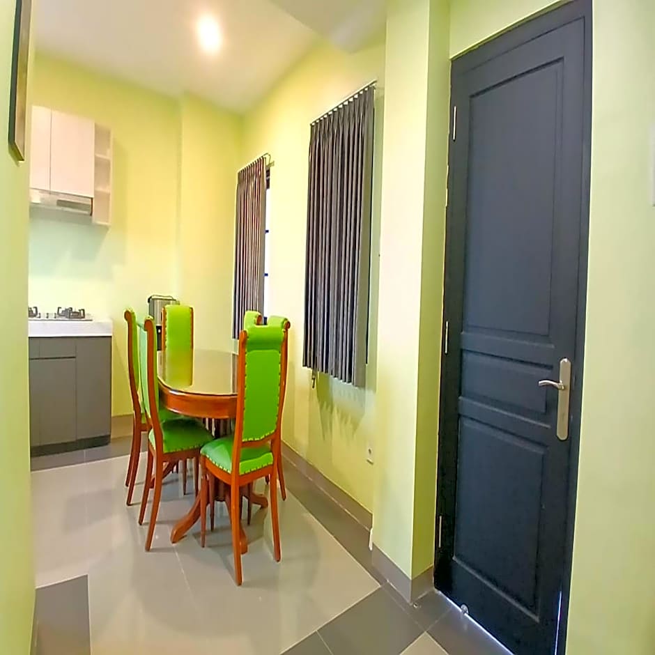 RedDoorz at Griya Athaya Maguwoharjo Yogyakarta