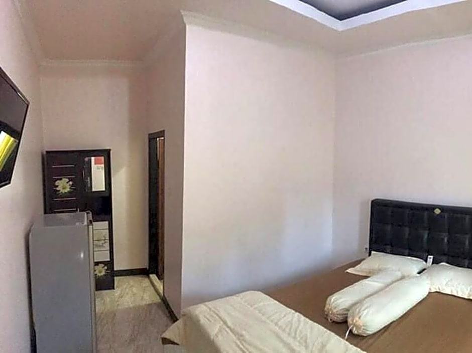 Marthina Residence Syariah Mitra RedDoorz