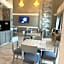 Deluxe 6 Inn & Suites