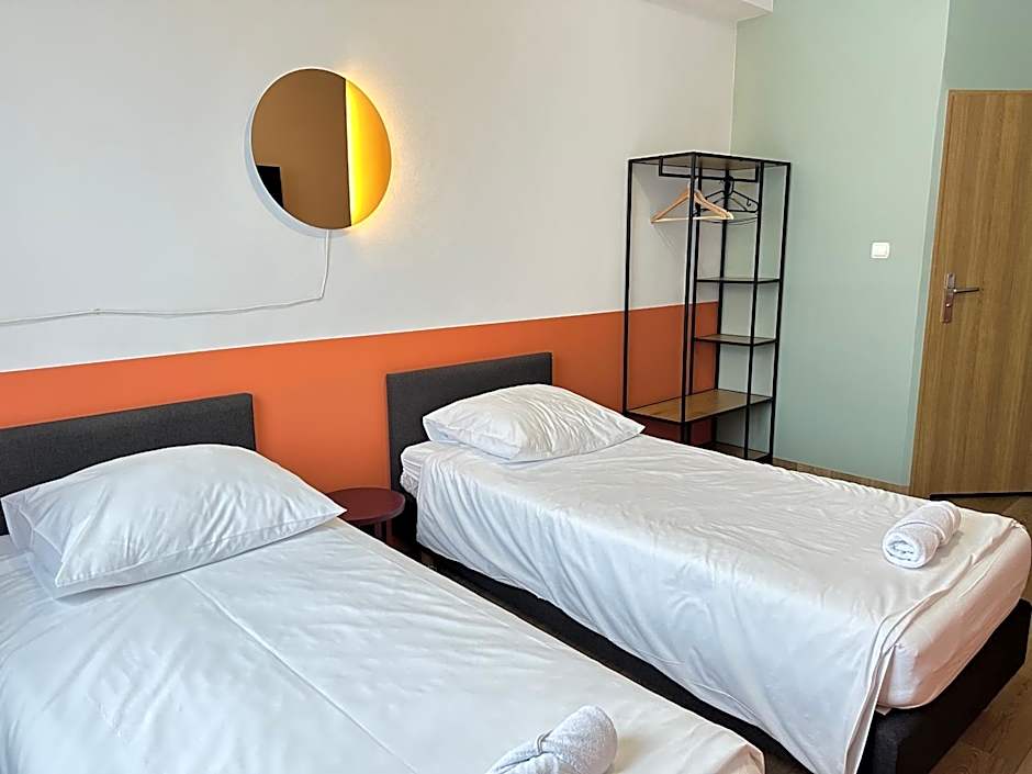 Premium Pokoje & Bistro